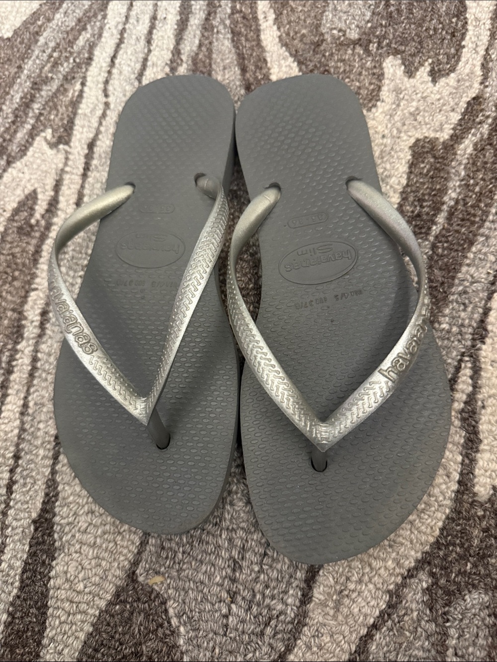 Havaianas Women's Slim Flip Flops in Silver Straps and Gray Footbed